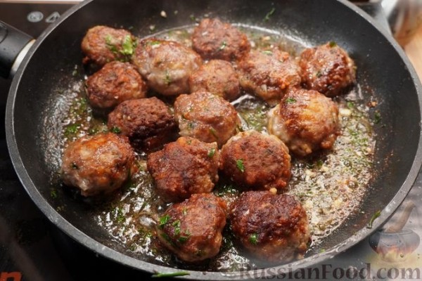 Мясные фрикадельки с сыром и лимоном