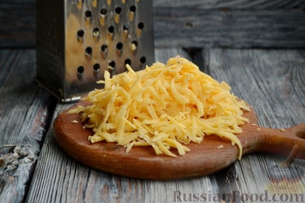 Куриное филе, запечённое с яблоками и сыром