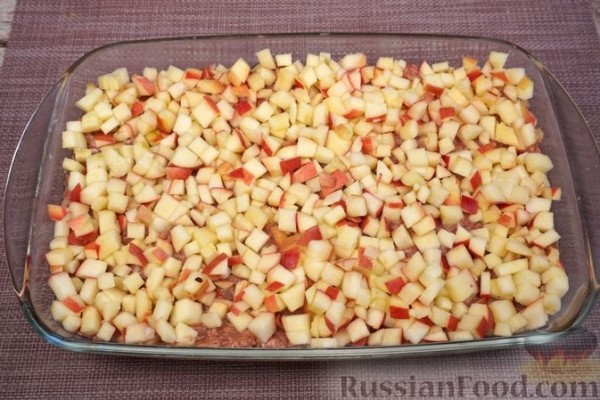 Запеканка из фарша с яблоками