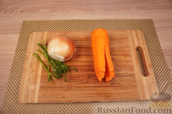 Гороховый суп с копчёными рёбрышками и беконом