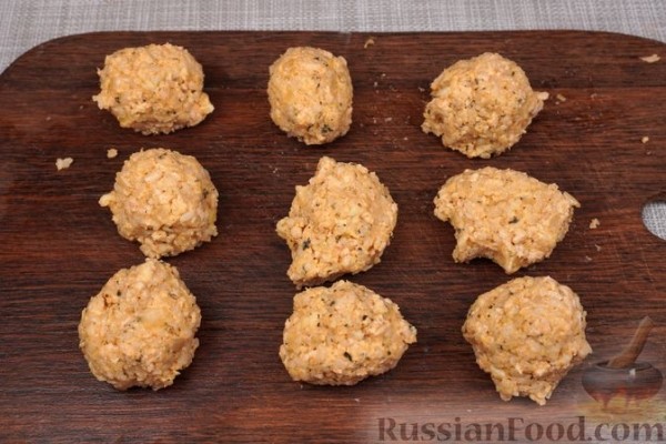Рисовые зразы с фаршем и сырной начинкой