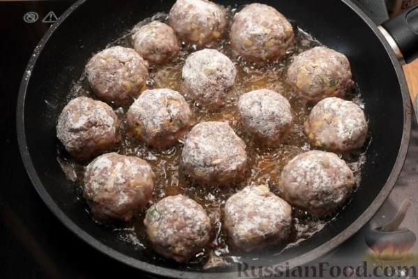 Мясные фрикадельки с сыром и лимоном