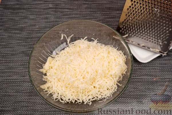 Куриные рулетики с грибами, в сливках