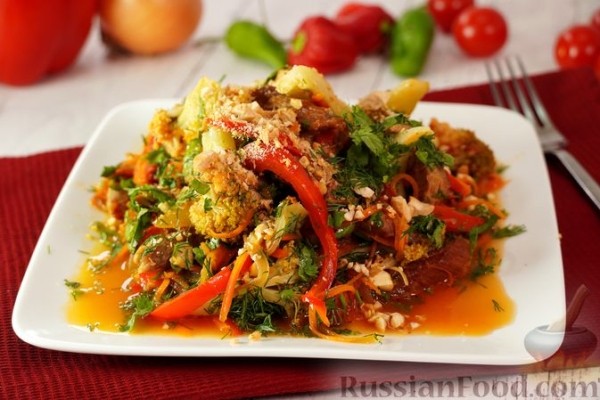Брокколи, тушенная с мясом