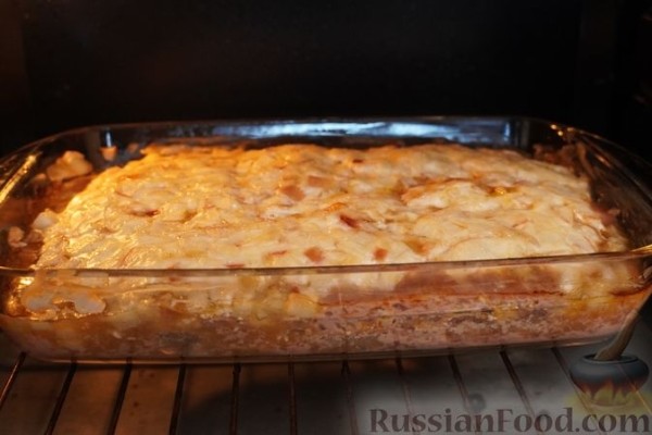 Запеканка из фарша с яблоками