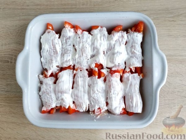 Куриные рулетики с болгарским перцем и помидорами, под сыром (в духовке)