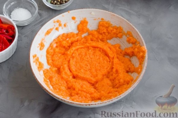 Свекольный суп с куриным филе