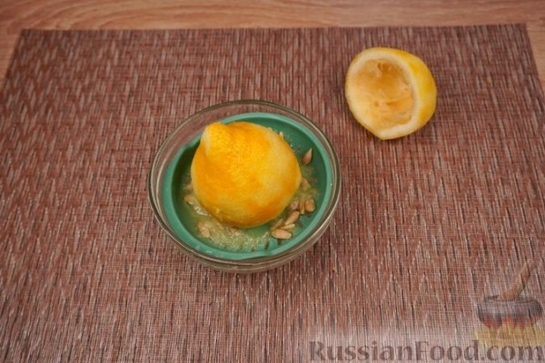 Кекс с маком, цедрой и лимонной пропиткой