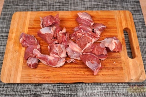 Баранина, тушенная с овощами
