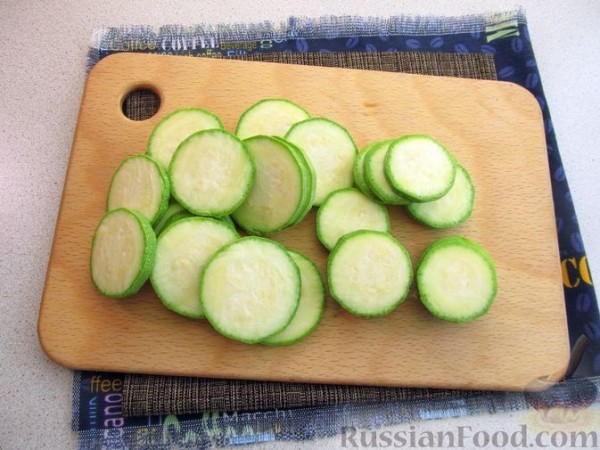 Кабачки, запечённые в сливках, с сыром