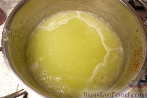 Кюнефе с фетой, фисташками и дынным сиропом