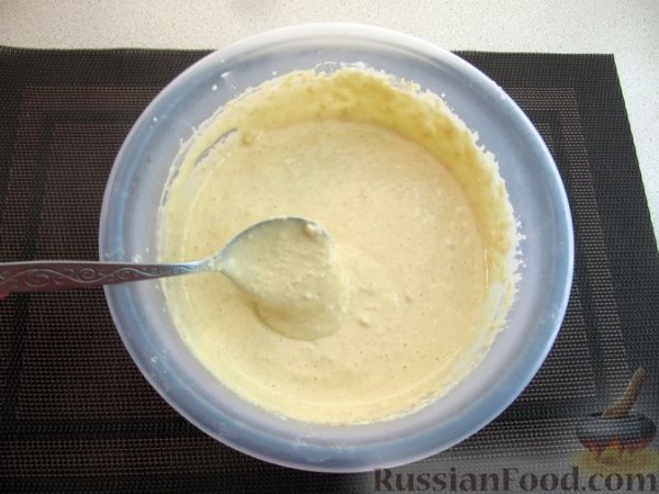 Заливной миндальный пирог с яйцами и зелёным луком (без муки)