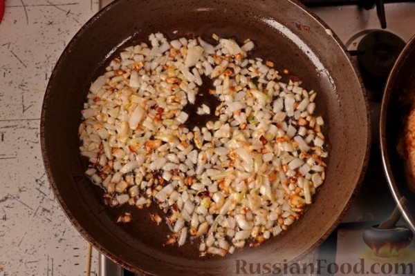 Куриные рулетики с грибами, в сливках