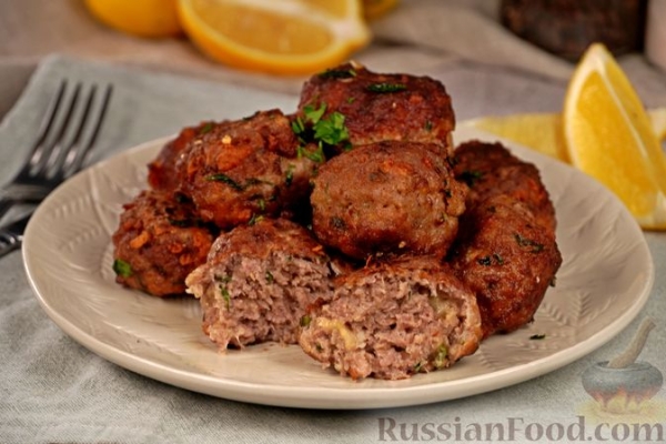 Мясные фрикадельки с сыром и лимоном