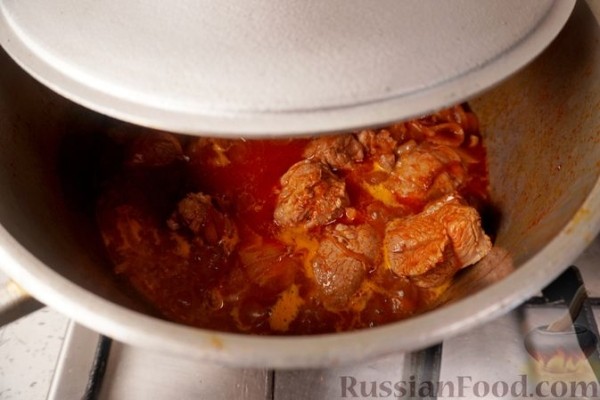 Баранина, тушенная с овощами