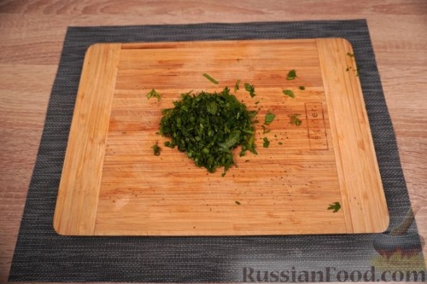 Ленивые вареники с зеленью и вялеными томатами