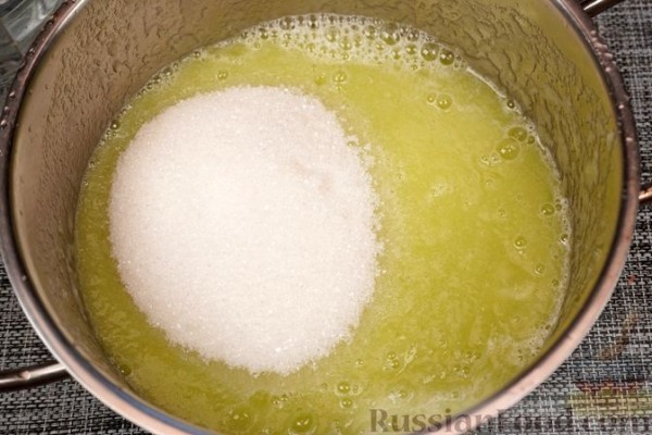 Кюнефе с фетой, фисташками и дынным сиропом