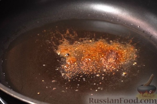 Пирожки-треугольники из рубленого теста на пиве, с курицей
