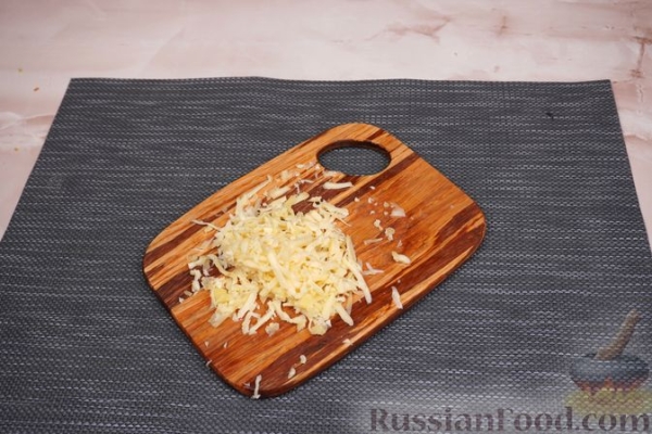 Фаршированные куриные окорочка с кабачком