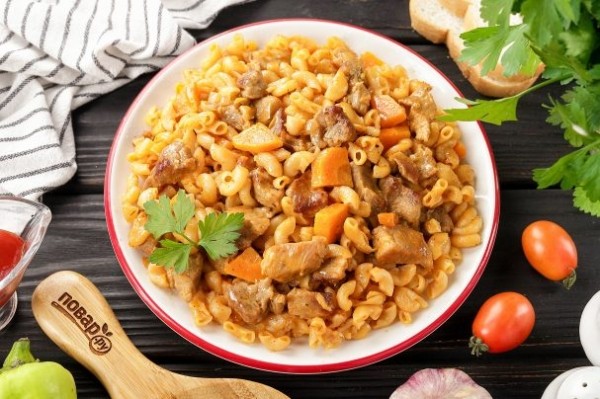 Макароны с мясом в мультиварке