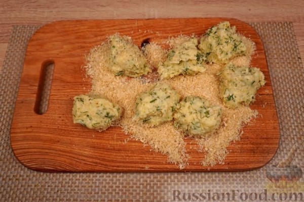 Картофельные котлеты с сыром и зеленью