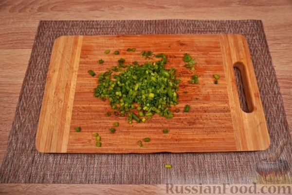 Оладьи из консервированного тунца и моркови Оладьи из консервированного тунца и моркови