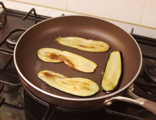 Рулетики из баклажанов с сыром Рулетики из баклажанов с сыром