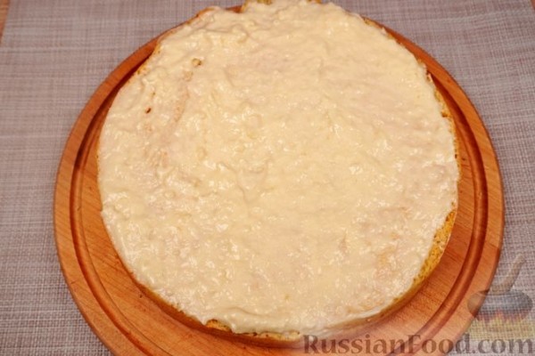 Бисквит с заварным кремом и малиной Бисквит с заварным кремом и малиной