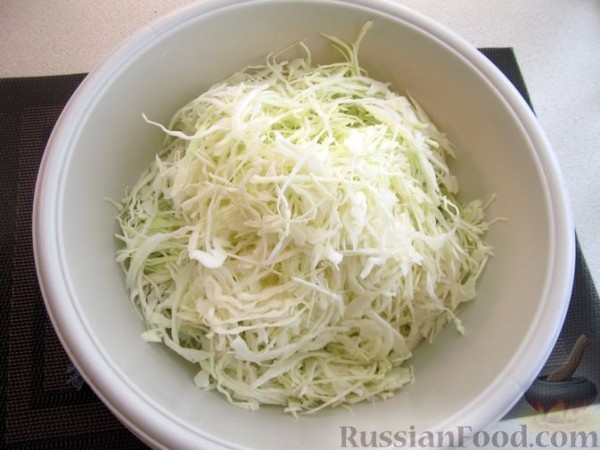 Запеканка из капусты, с фаршем, рисом и сыром