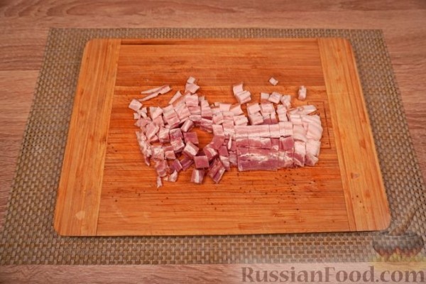 Клафути с зелёным горошком и беконом