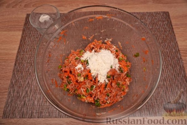 Оладьи из консервированного тунца и моркови