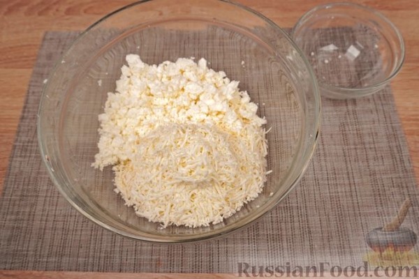 Кабачки, фаршированные творогом, брынзой и сладким перцем Кабачки, фаршированные творогом, брынзой и сладким перцем