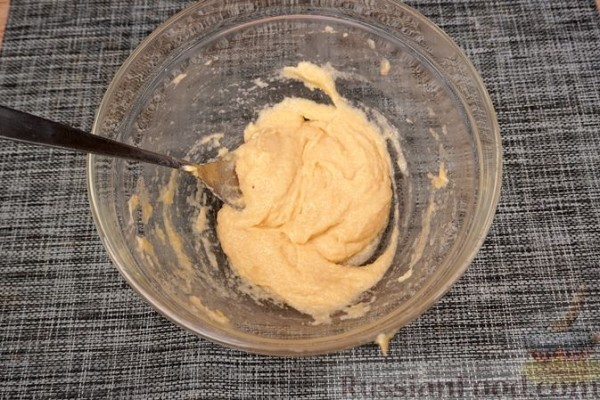 Тарт из теста сабле с масляно-миндальным кремом и карамелизованной грушей