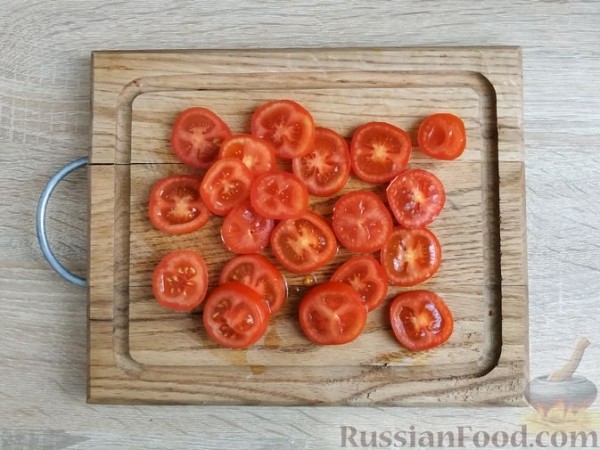 Запеканка с куриным фаршем, помидорами и сыром