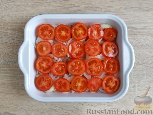 Запеканка с куриным фаршем, помидорами и сыром