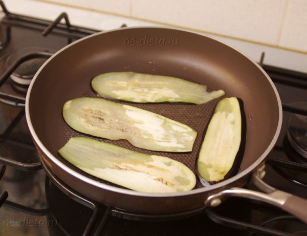 Рулетики из баклажанов с сыром Рулетики из баклажанов с сыром