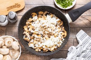 Брускетта с грибами