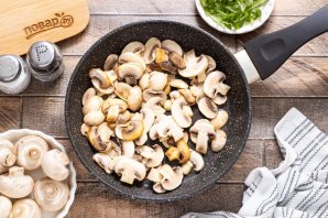 Брускетта с грибами