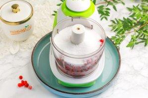 Брусника протертая с сахаром Брусника протертая с сахаром