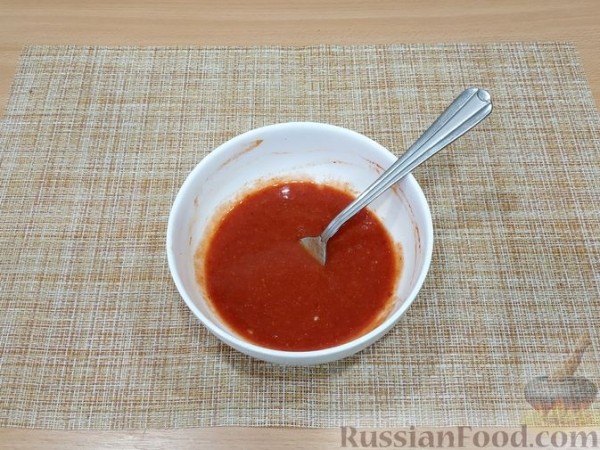 Отбивные из куриного филе в томатном кляре