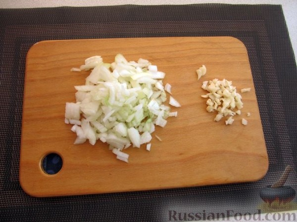 Запеканка из капусты, с фаршем, рисом и сыром