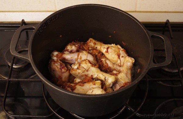 Жаркое из курицы с картошкой