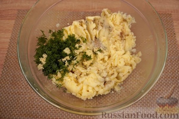 Картофельные котлеты с сыром и зеленью
