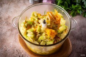 Икра кабачковая с чесноком