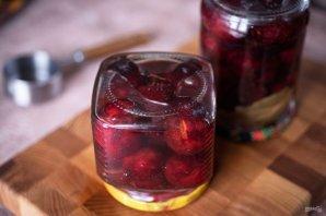 Маринованная слива