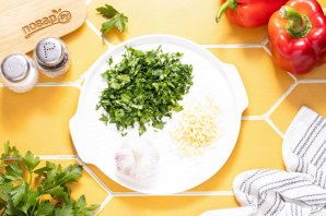 Маринованный болгарский перец с чесноком