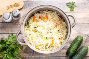 Салат из капусты и огурцов на зиму