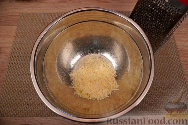 Хилопитес емистас с сыром, творогом и оливками (тортеллини по-гречески)