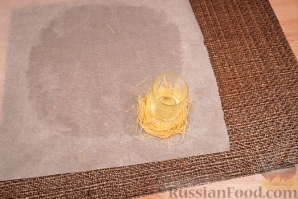 Гнёзда из теста кадаиф с фундучным пралине