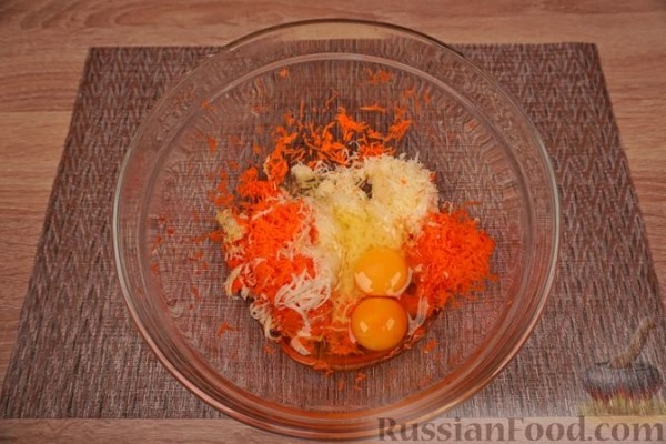 Оладьи из консервированного тунца и моркови